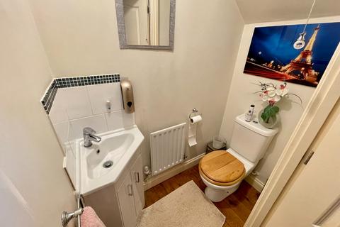 69 Wickstead Avenue, Luton, LU4 9DW