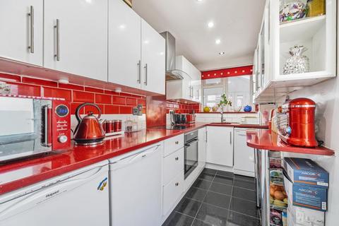 3 bedroom semi-detached house for sale, West Reading,  Convenient for West Reading Station,  RG30