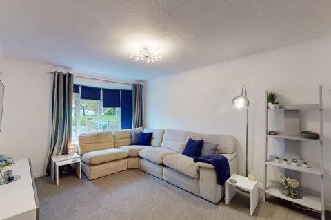 5 bedroom semi-detached house for sale - Basil Way, South Shields