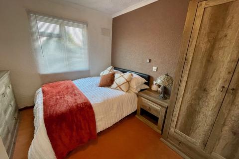 4 Doris Road, Coleshill, Birmingham, B46 1EJ