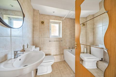 5 Pullman Place, London, SE9 6EG