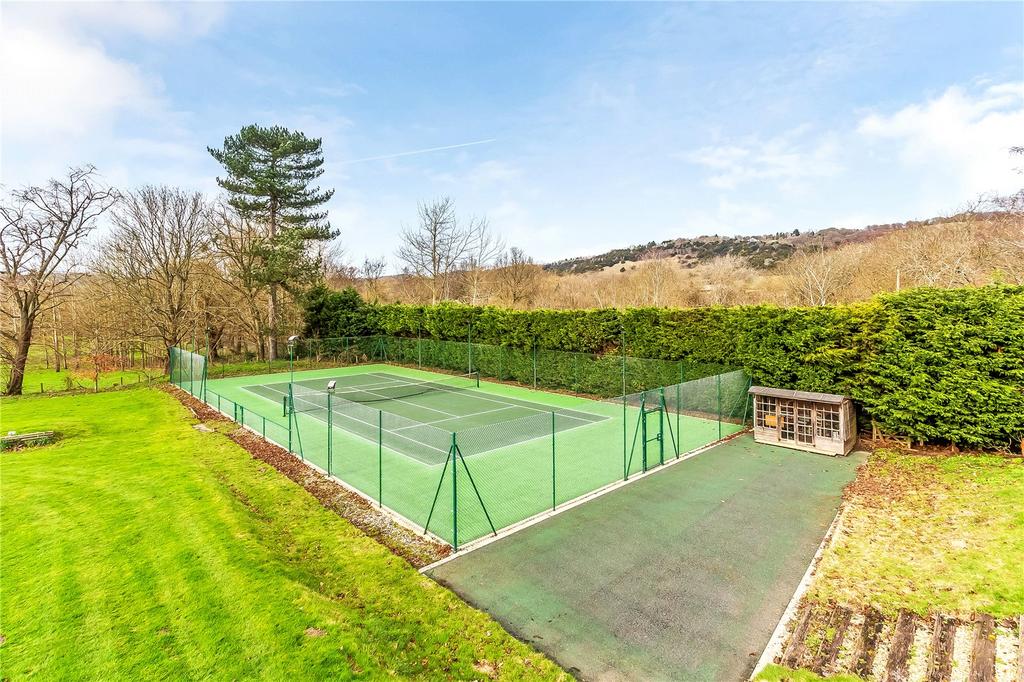 Tennis Courts