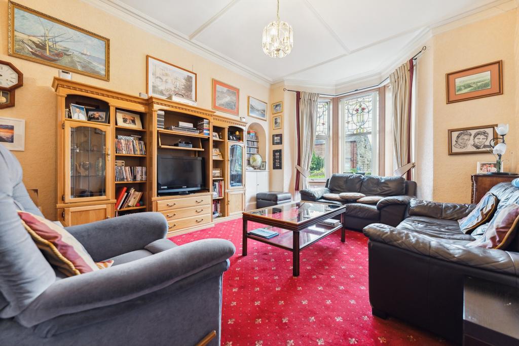 Clarkston Road, Netherlee, East Renfrewshire, G44 3QF 3 bed terraced
