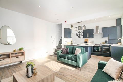 undefined, BILLS INCLUDED - Barnbrough Street, Burley, Leeds, LS4