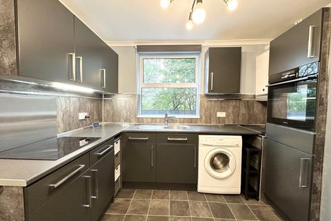 2 bedroom end of terrace house to rent, Park Road West, Huddersfield, West Yorkshire, HD4