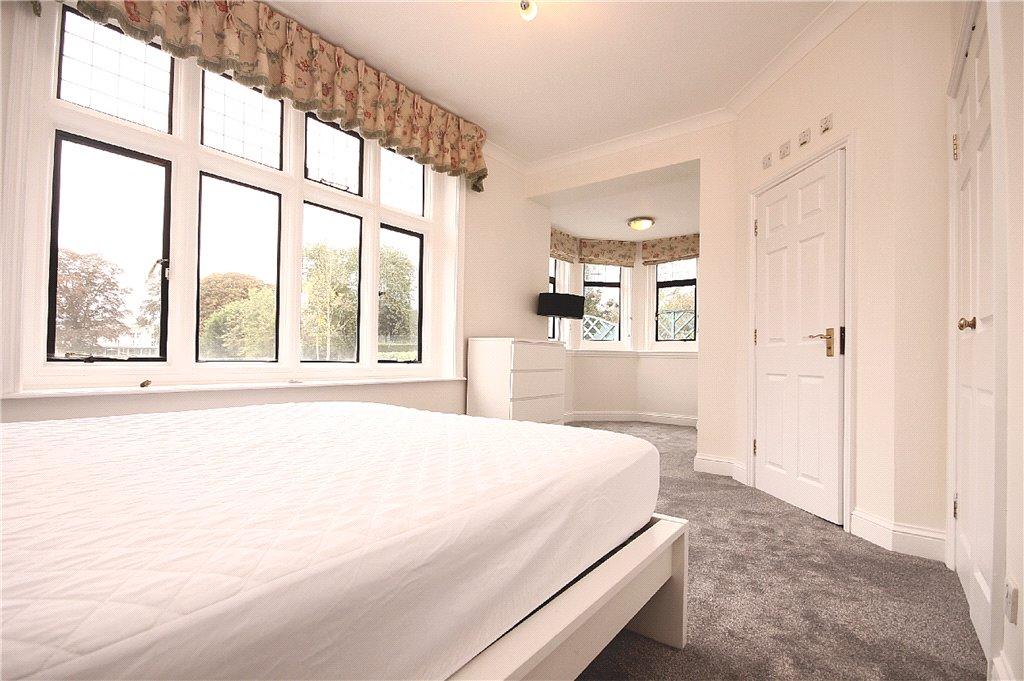 Ferry Lane, Wraysbury, StainesuponThames, Berkshire, TW19 3 bed