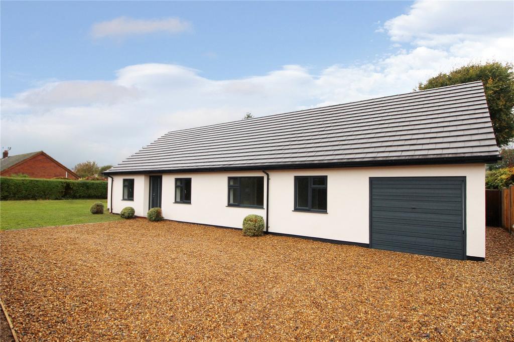 Mill Road, Blofield Heath, Norwich, Norfolk, NR13 4 bed bungalow for