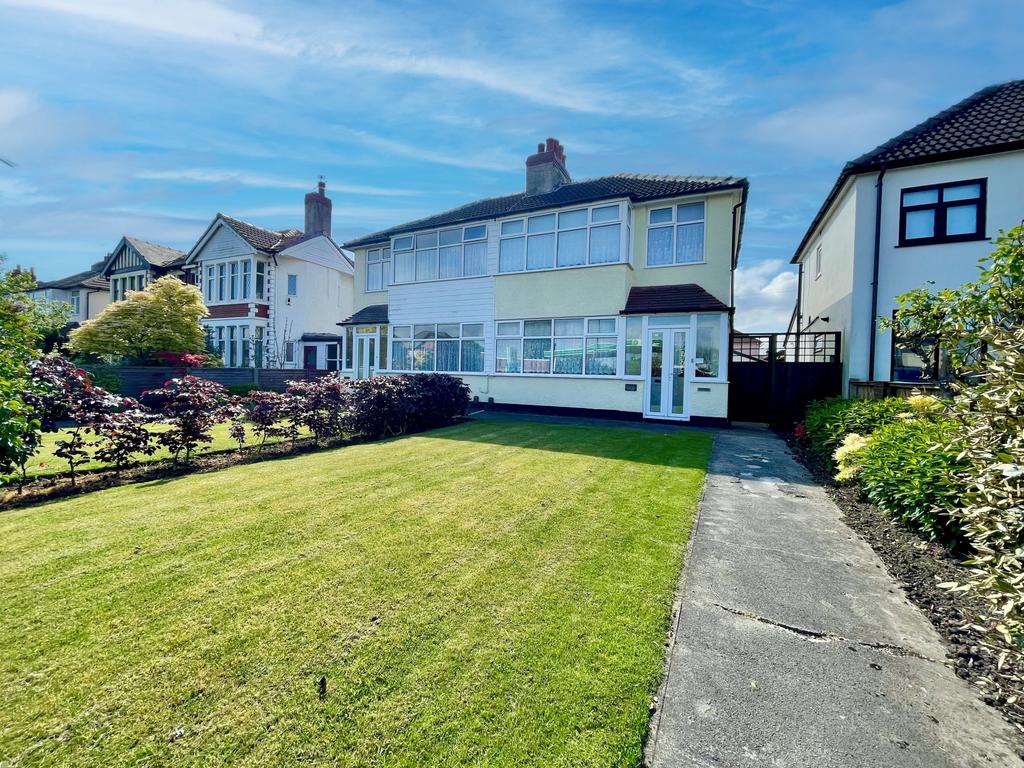 Blackpool Road, Preston PR2 3 bed semidetached house for sale £175,000