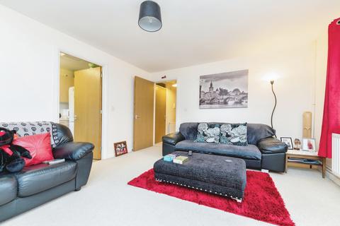 1 bedroom flat for sale, Cromdale Walk, Stevenage, Herts, SG1