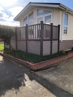 2 bedroom static caravan for sale, Cogenhoe Northamptonshire