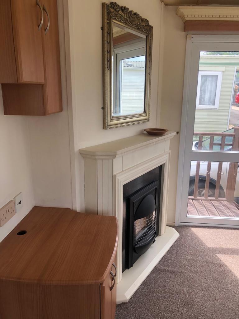 Cogenhoe Northamptonshire 2 bed static caravan for sale £40,000