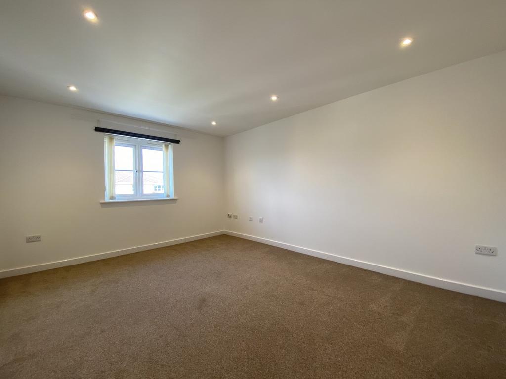 Cravenwood Road, Reddish, Stockport, SK5 2 bed flat £800 pcm (£185 pw)