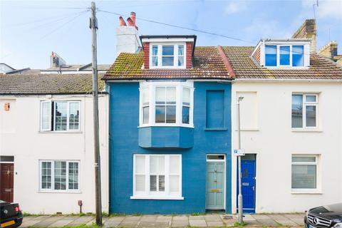 3 bedroom terraced house to rent, Guildford Street, Brighton, East Sussex, BN1