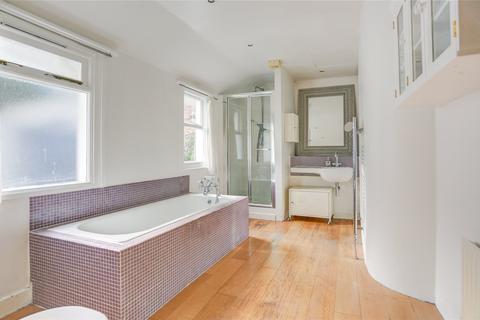 3 bedroom terraced house to rent, Guildford Street, Brighton, East Sussex, BN1