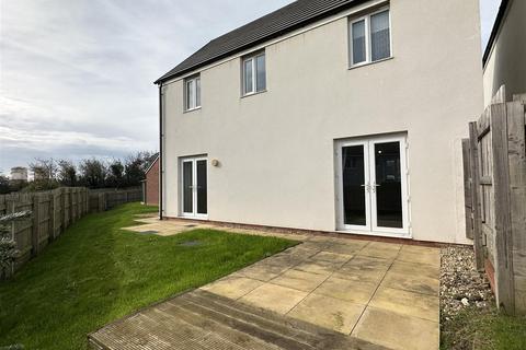 25 Channer Place, Westward Ho, Bideford, EX39 3FL