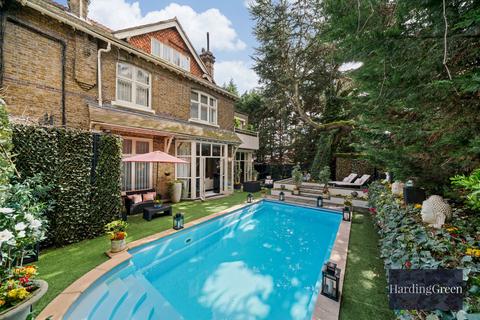 6 bedroom semi-detached house to rent, Frognal, London, NW3