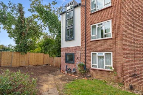 1 bedroom end of terrace house to rent, Courtlands,  Maidenhead,  Courtlands,  Maidenhead,  SL6