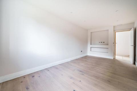 1 bedroom end of terrace house to rent, Courtlands,  Maidenhead,  Courtlands,  Maidenhead,  SL6