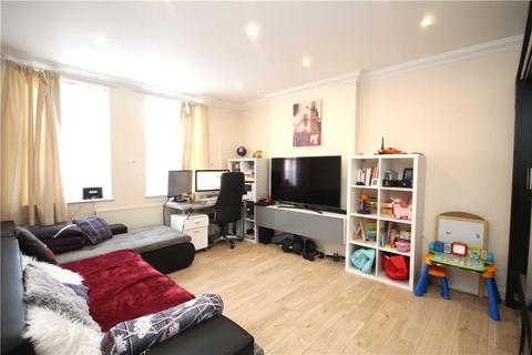 2 bedroom maisonette to rent, Clifton Road, South Norwood, London, SE25