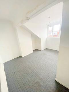 15 Ashton Mount, Leeds, LS8 5BT
