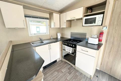 2 bedroom static caravan for sale, Carnforth Lancashire