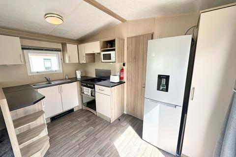 2 bedroom static caravan for sale, Carnforth Lancashire