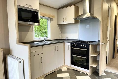 2 bedroom static caravan for sale, Carnforth Lancashire