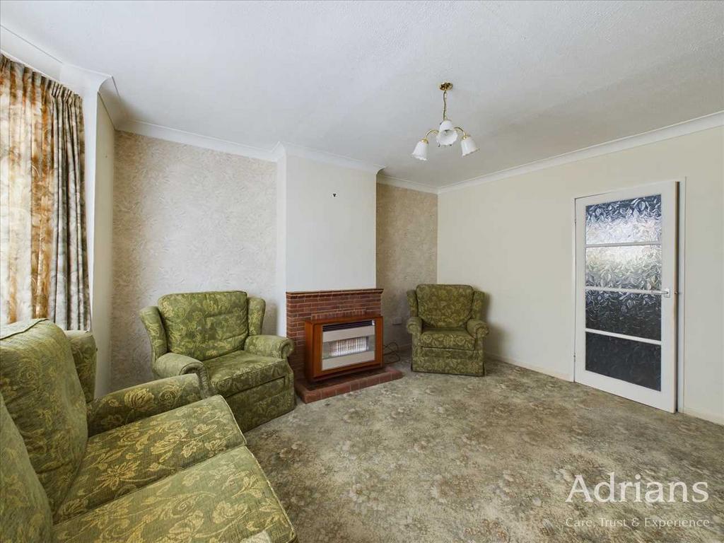 Cherwell Drive, Chelmsford 3 bed semidetached house £350,000
