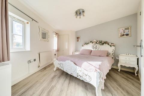 3 bedroom end of terrace house for sale, Banbury,  Oxfordshire,  OX16