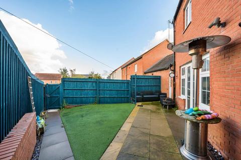 3 bedroom end of terrace house for sale, Banbury,  Oxfordshire,  OX16