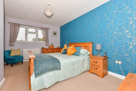 6 Palmar Crescent, Bexleyheath, DA7 4LG