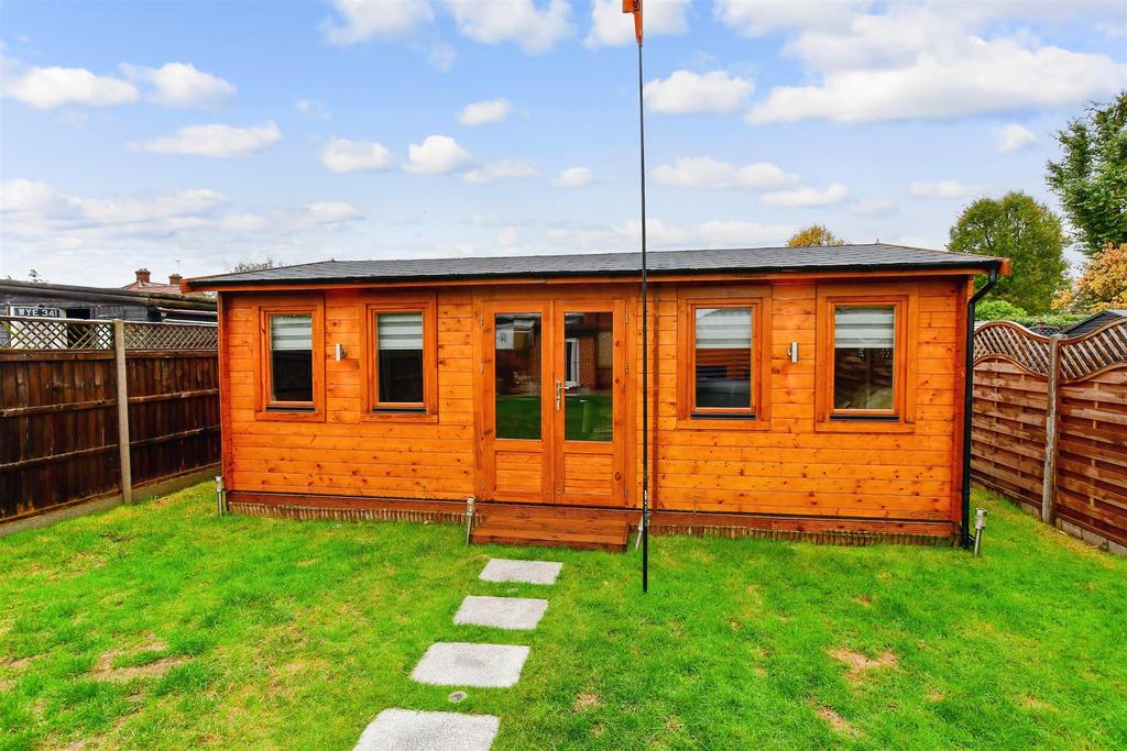 Workshop/Outbuildings