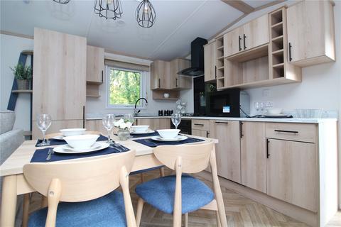 3 bedroom park home for sale - Woodland View, Hoburne Bashley, Hampshire, BH25