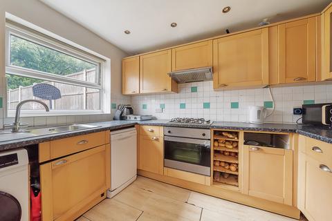 40 Sinclair Way, Dartford, DA2 7JS