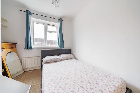 40 Sinclair Way, Dartford, DA2 7JS