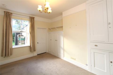 3 bedroom semi-detached house to rent, King George Avenue, Petersfield, Hampshire, GU32