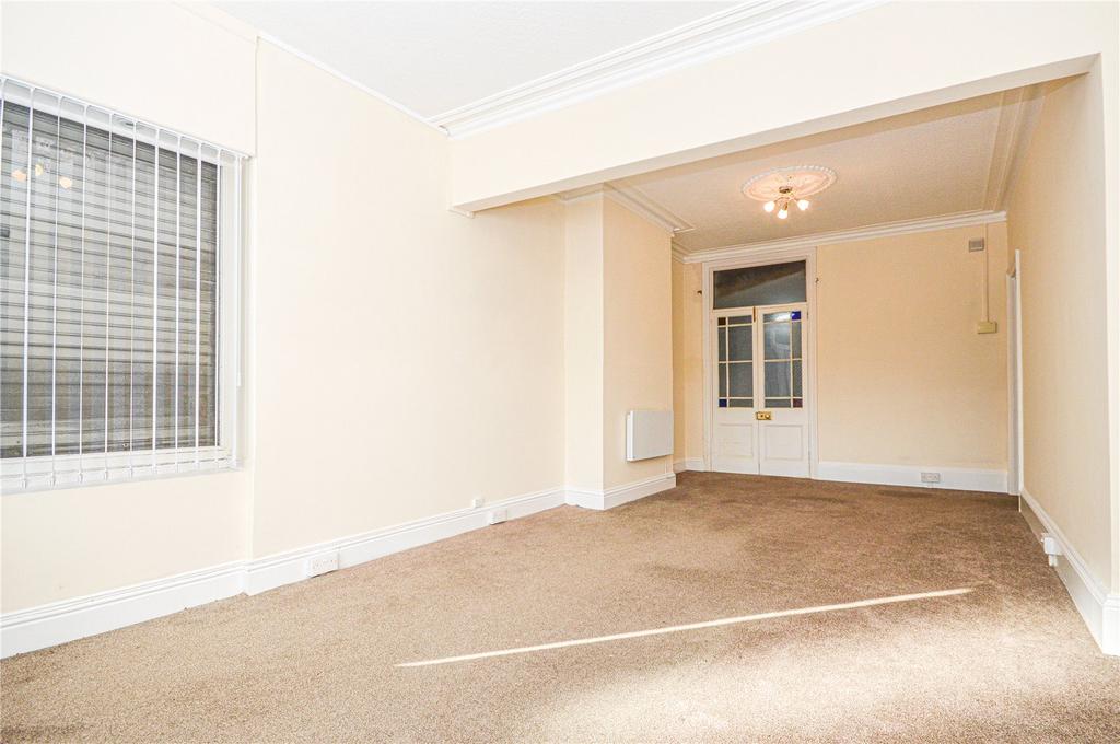 Groundwell Road, Town Centre, Swindon, SN1 3 bed end of terrace house