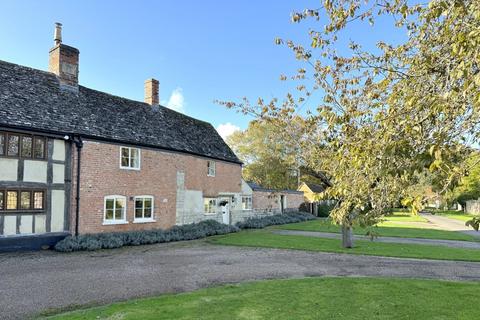 3 bedroom cottage to rent, Honington, Shipston On Stour