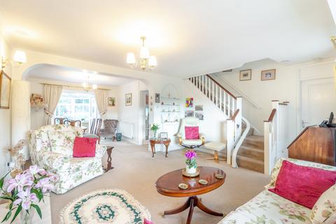 1 Charles Close, Osbaston, Monmouth, NP25 3JD