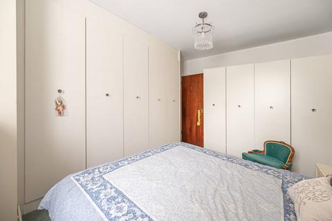 1 bedroom flat for sale, Finchley Road, Temple Fortune, London, NW11