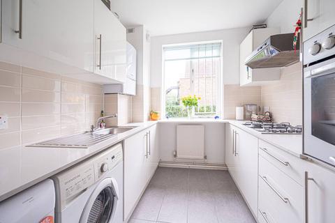 1 bedroom flat for sale, Finchley Road, Temple Fortune, London, NW11