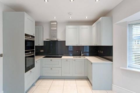 42 Sargent Square, Broadway, WR12 7FE