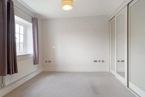 42 Sargent Square, Broadway, WR12 7FE