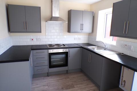 3 bedroom semi-detached house to rent, Hodson Way, Cannock WS11