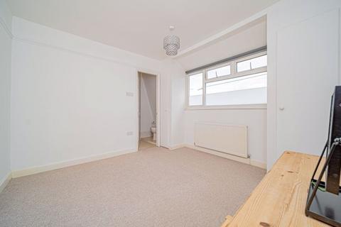 33 Barnwell Road, Melksham, SN12 7DG