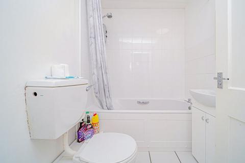 33 Barnwell Road, Melksham, SN12 7DG