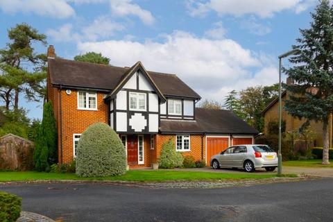 3 Overhill, Warlingham, CR6 9JR