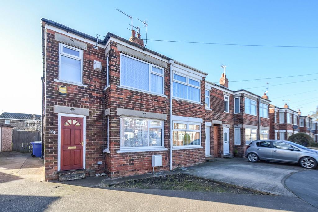 Lyndhurst Avenue