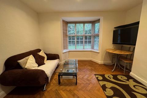 2 bedroom flat for sale, Hale Lane, London