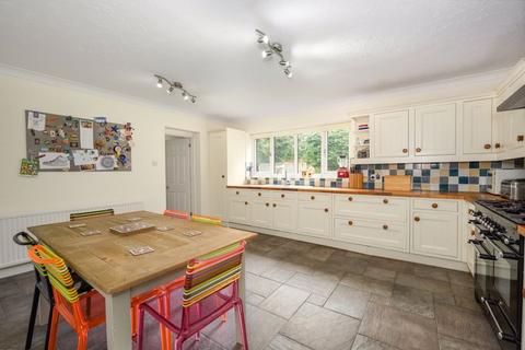 5 Berrington Drive, East Horsley, Leatherhead, KT24 5ST